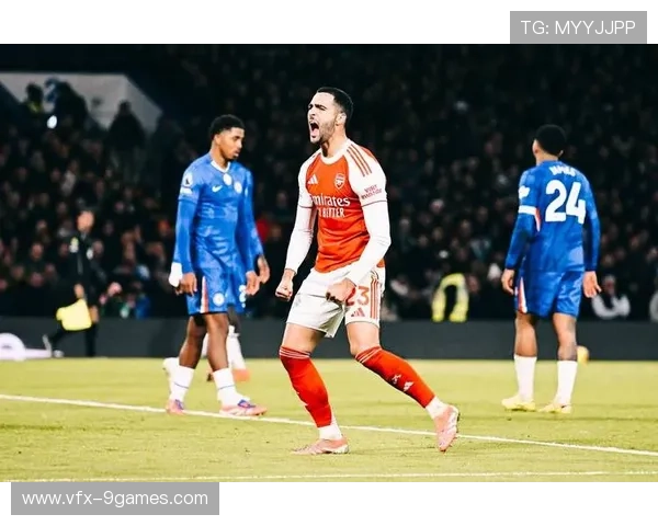 阿森纳萨卡头球攻门被扑，枪手错失最佳机会