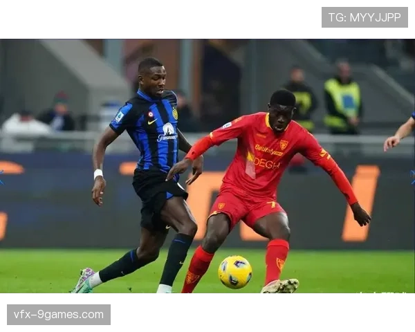 恰尔汗奥卢直接任意球破门，打入个人本赛季联赛第八球